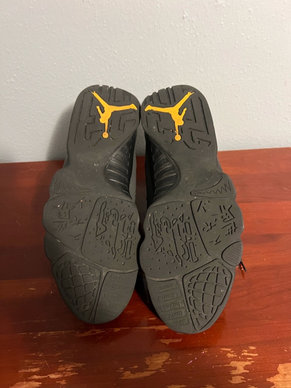 Jordan Men's Black and Yellow High-Top Sneakers Air Jordan 9 University Gold - Picture 7 of 8